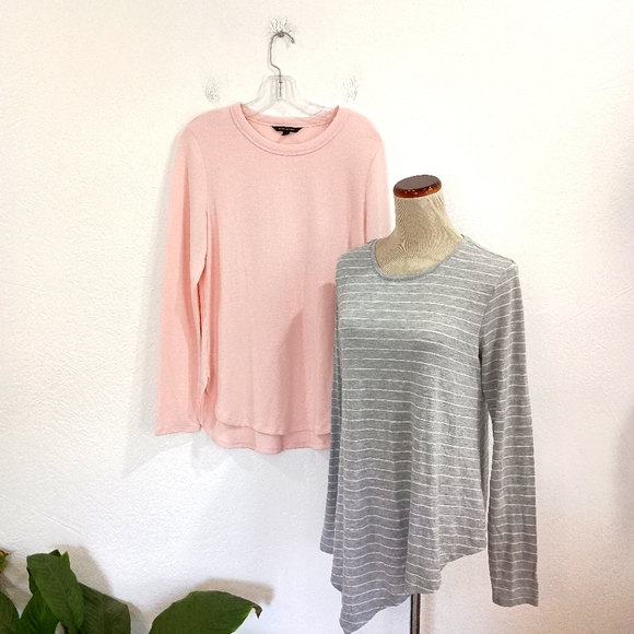 Lot of 2 Banana Republic Long Sleeve Tops - Picture 1 of 6